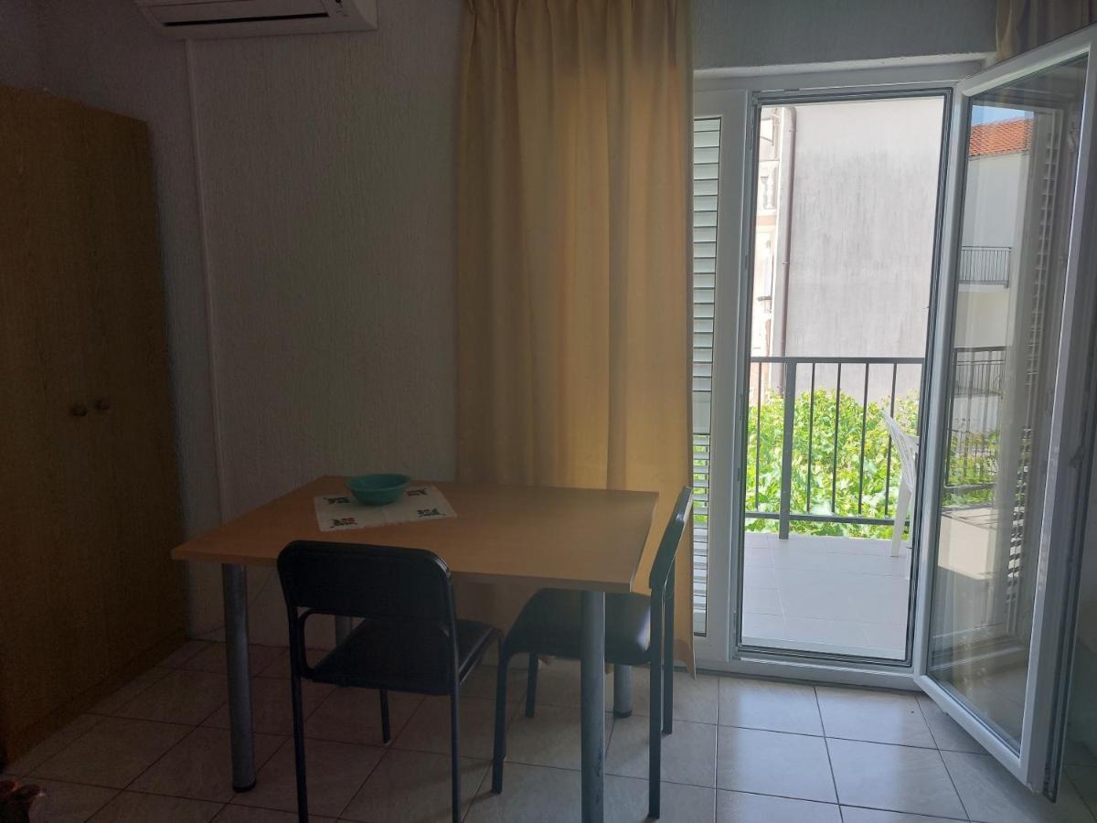 Apartmani Dzapo Srima Buitenkant foto